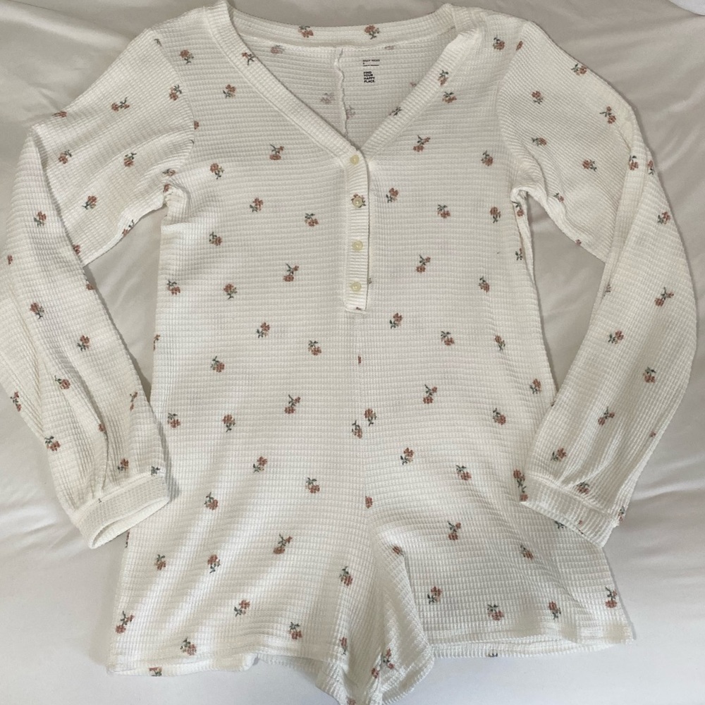 Gilly Hicks Hollister Romper